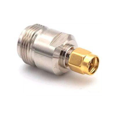 CONECTOR N-HEMBRA A SMA MACHO PLUG